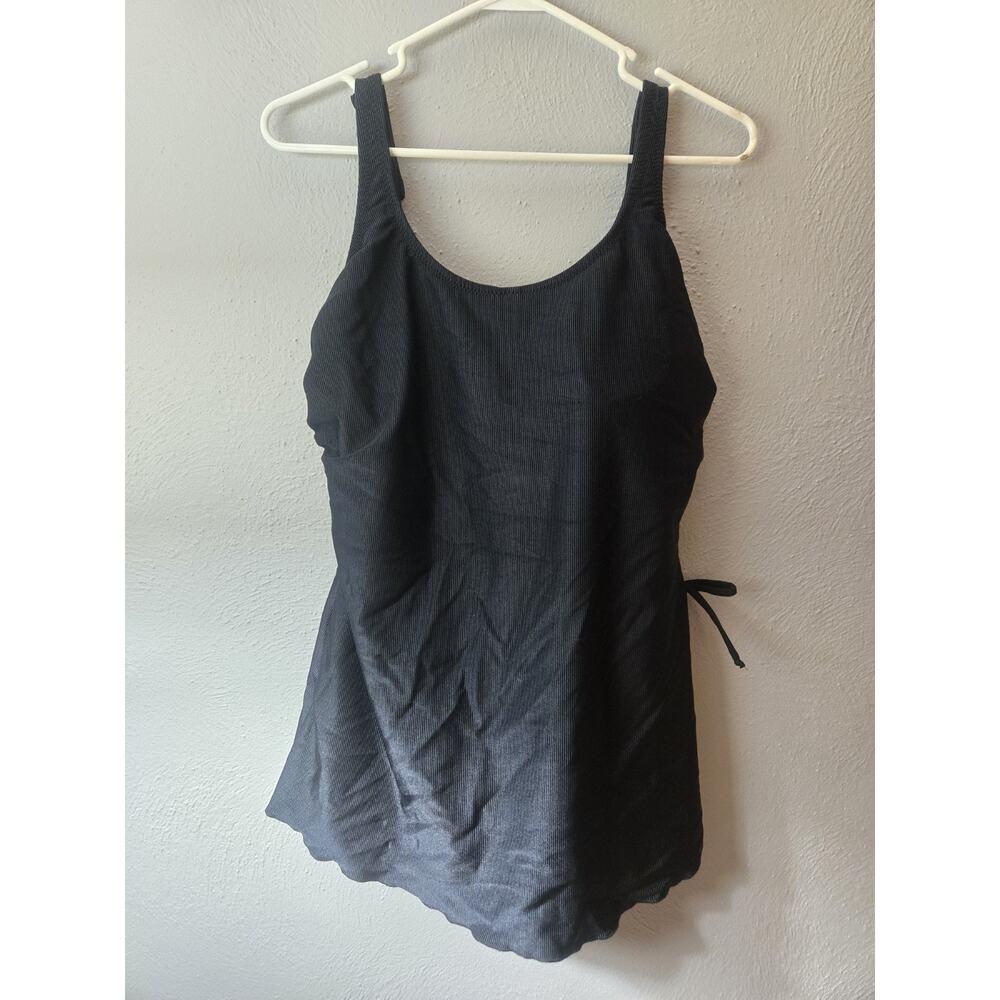 T.H.E. Women's Size 18 One Piece Flowing Black Swimsuit 965-60